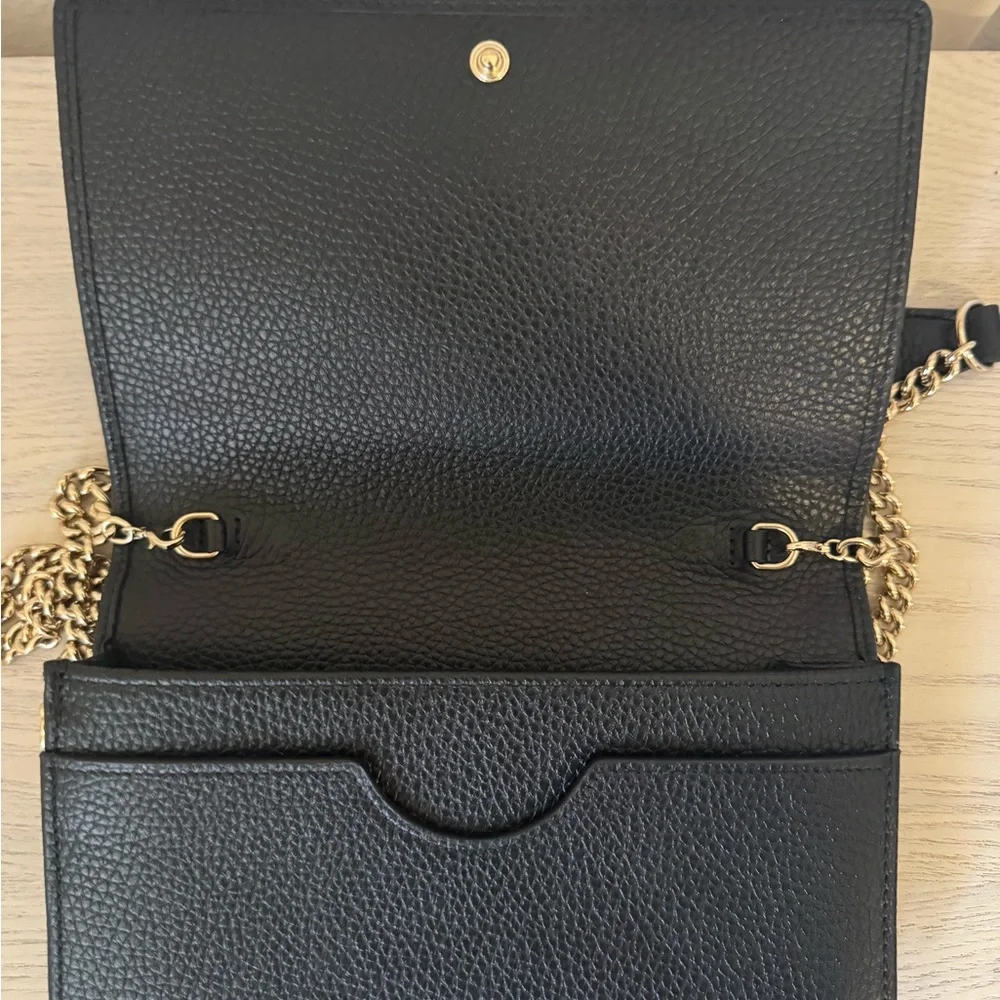 Gucci Soho Black Pebbled Calfskin Clutch Wallet on Chain. - Picture 2 of 4